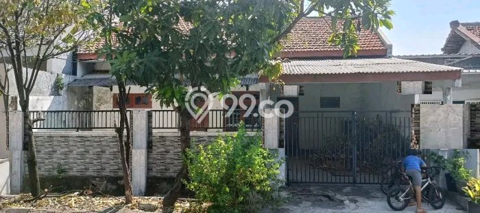 Rumah Minimalis 3 Kamar LT 200m2 di Kutisari Rumah Minimalis 3 Kamar LT 200m2 di Kutisari