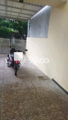Jual Rumah Favorit Siap Huni LB 139m2 di Rungkut, Surabaya Jual Rumah Favorit Siap Huni LB 139m2 di Rungkut, Surabaya