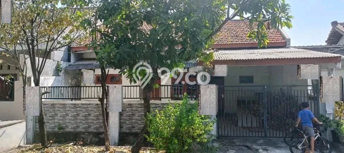 Rumah Minimalis 3 Kamar LT 200m2 di Kutisari Rumah Minimalis 3 Kamar LT 200m2 di Kutisari