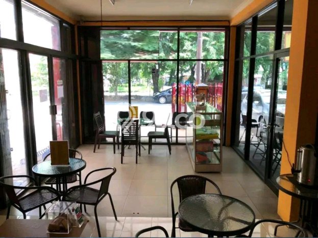 Komersial Dijual di Tenggilis Mejoyo Surabaya dengan Luas Bangunan 200m2 Komersial Dijual di Tenggilis Mejoyo Surabaya dengan Luas Bangunan 200m2