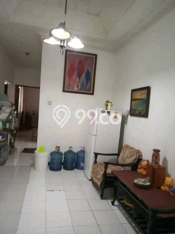 For Sale Rumah 2 Kamar Lokasi Ideal Bagus dan Strategis di Wonocolo For Sale Rumah 2 Kamar Lokasi Ideal Bagus dan Strategis di Wonocolo
