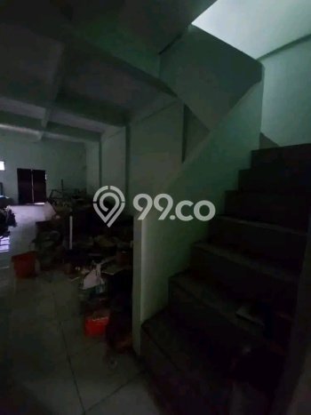 Ruko Dijual di Rungkut Surabaya dengan Luas Bangunan 335m2 Ruko Dijual di Rungkut Surabaya dengan Luas Bangunan 335m2