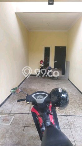 Jual Rumah Favorit Siap Huni LB 139m2 di Rungkut, Surabaya Jual Rumah Favorit Siap Huni LB 139m2 di Rungkut, Surabaya