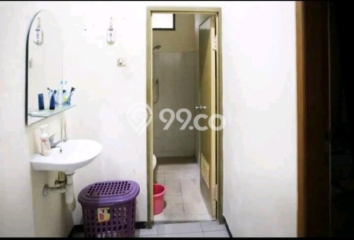 Siap Huni Rumah Mewah 4 Kamar di Rungkut Dekat ke Mana Saja Siap Huni Rumah Mewah 4 Kamar di Rungkut Dekat ke Mana Saja