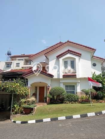 Rumah Terawat di Coblong, Bandung, LT 412m2m² Bangunan 327m2m² HARGA MENARIK! Rumah Terawat di Coblong, Bandung, LT 412m2m² Bangunan 327m2m² HARGA MENARIK!