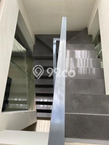 Rumah Cantik Siap Huni Di Coblong Luas 350m2 Lokasi Strategis Rumah Cantik Siap Huni Di Coblong Luas 350m2 Lokasi Strategis