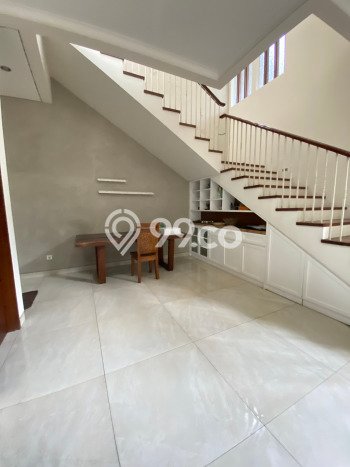 HARGA SPESIAL! Rumah di , Akses ke Fasilitas, 4 KM, Luas 526m2m² LB 500m2m² HARGA SPESIAL! Rumah di , Akses ke Fasilitas, 4 KM, Luas 526m2m² LB 500m2m²