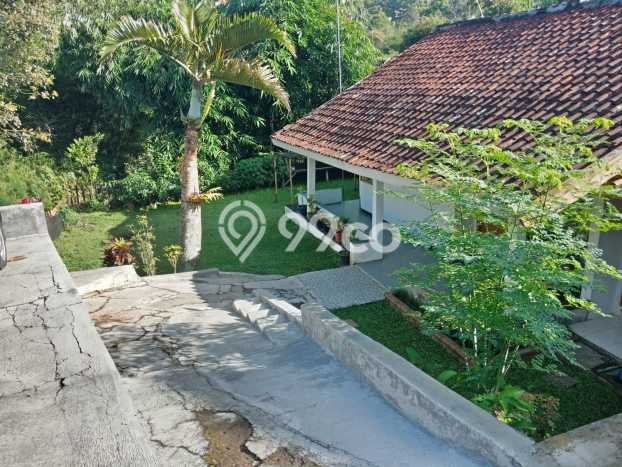 Rumah PREMIUM! area , Bandung, Luas 370m2m² Bangunan 120m2m², BISA KPR Rumah PREMIUM! area , Bandung, Luas 370m2m² Bangunan 120m2m², BISA KPR