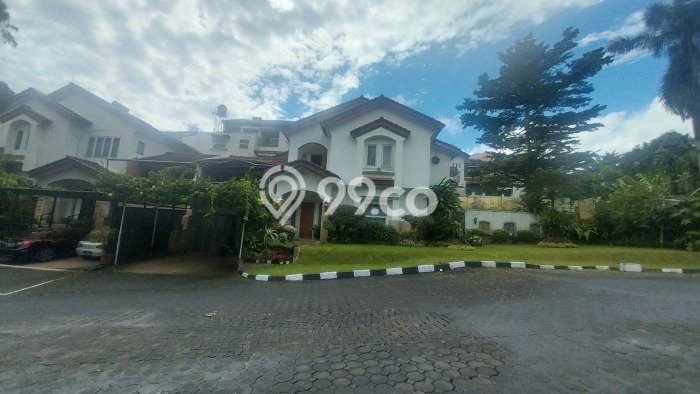 Rumah Terawat di Coblong, Bandung, LT 412m2m² Bangunan 327m2m² HARGA MENARIK! Rumah Terawat di Coblong, Bandung, LT 412m2m² Bangunan 327m2m² HARGA MENARIK!