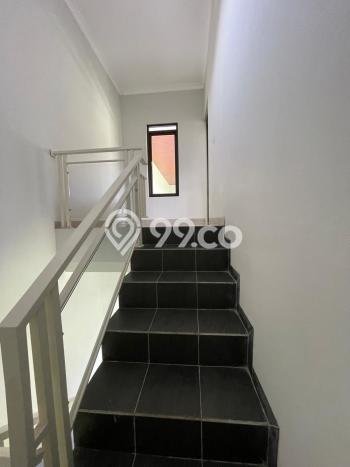 PROMO SPESIAL! Jual Rumah Premium di Tarogong Kaler, Garut, Luas Tanah 209m2m² Luas Bangunan 218m2m² PROMO SPESIAL! Jual Rumah Premium di Tarogong Kaler, Garut, Luas Tanah 209m2m² Luas Bangunan 218m2m²