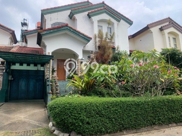 LIMITED OFFER! Rumah Berkualitas di Tubagus Ismail, LT 301m² LB 300m² LIMITED OFFER! Rumah Berkualitas di Tubagus Ismail, LT 301m² LB 300m²