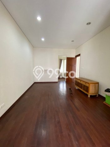 HARGA SPESIAL! Rumah di , Akses ke Fasilitas, 4 KM, Luas 526m2m² LB 500m2m² HARGA SPESIAL! Rumah di , Akses ke Fasilitas, 4 KM, Luas 526m2m² LB 500m2m²