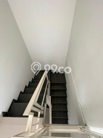PROMO SPESIAL! Jual Rumah Premium di Tarogong Kaler, Garut, Luas Tanah 209m2m² Luas Bangunan 218m2m² PROMO SPESIAL! Jual Rumah Premium di Tarogong Kaler, Garut, Luas Tanah 209m2m² Luas Bangunan 218m2m²