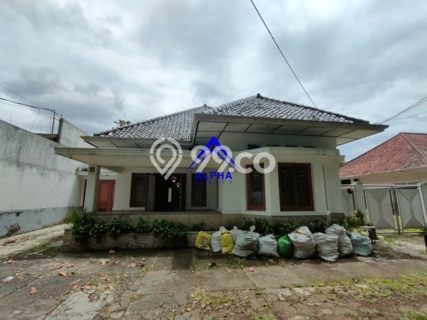 Siap Huni Rumah Mewah 7 Kamar di Coblong Dekat ke Mana Pun Siap Huni Rumah Mewah 7 Kamar di Coblong Dekat ke Mana Pun