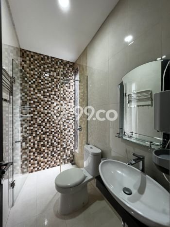 LOKASI PREMIUM! Rumah di Dago, 4 KT, Lingkungan Tenang, LT 260m² LB 244m² LOKASI PREMIUM! Rumah di Dago, 4 KT, Lingkungan Tenang, LT 260m² LB 244m²