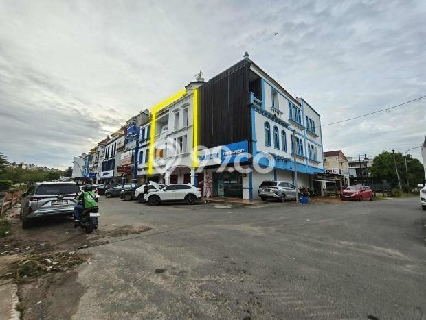 Unit Ruko Dijual di Batam LT 150m2 & LB 450m2 Unit Ruko Dijual di Batam LT 150m2 & LB 450m2