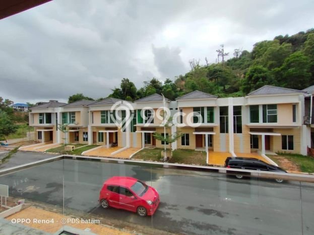 Rumah Mewah 4 KT 3 KM di Kompleks Perumahan Batam Centre, Batam Rumah Mewah 4 KT 3 KM di Kompleks Perumahan Batam Centre, Batam