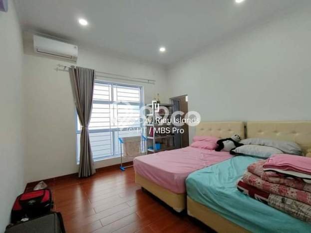 Rumah LT 160m² / LB 222m² di Lokasi Batam Centre, Batam Rumah LT 160m² / LB 222m² di Lokasi Batam Centre, Batam