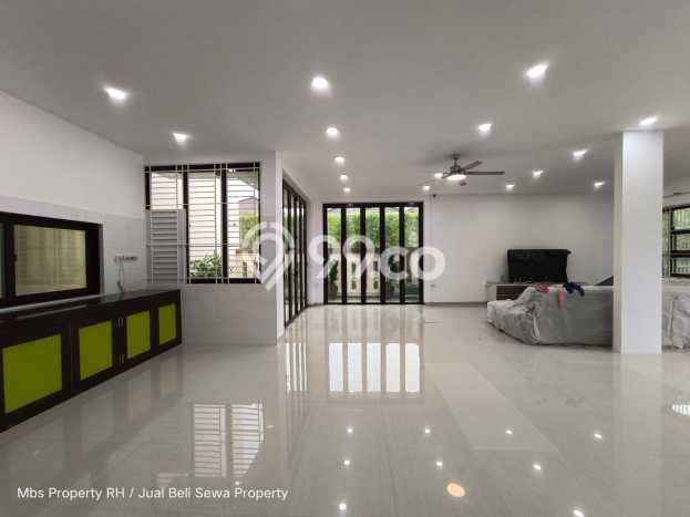 Rumah Area Nyaman di Batam Centre, Batam, LT 297m² LB 500m² Rumah Area Nyaman di Batam Centre, Batam, LT 297m² LB 500m²