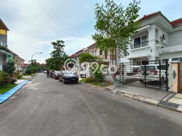 Rumah LT 160m² Fully Furnished di Lokasi Prestisius Batam Centre, Batam Rumah LT 160m² Fully Furnished di Lokasi Prestisius Batam Centre, Batam