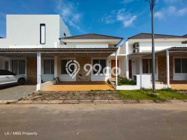 Rumah Lokasi Strategis di Batam Centre, Batam, Luas 120m² Bangunan 72m² Rumah Lokasi Strategis di Batam Centre, Batam, Luas 120m² Bangunan 72m²