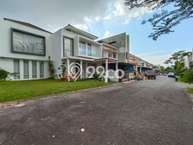 Hunian Impian Keluarga 5 Kamar Lokasi Sejuk di Batam Centre, Batam Hunian Impian Keluarga 5 Kamar Lokasi Sejuk di Batam Centre, Batam