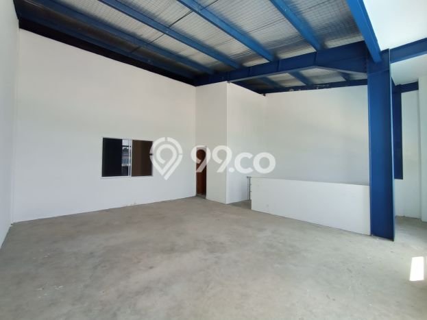 LOKASI STRATEGIS! Gudang Kawasan Batu Ampar, Luas 186m², Pusat Komersial LOKASI STRATEGIS! Gudang Kawasan Batu Ampar, Luas 186m², Pusat Komersial