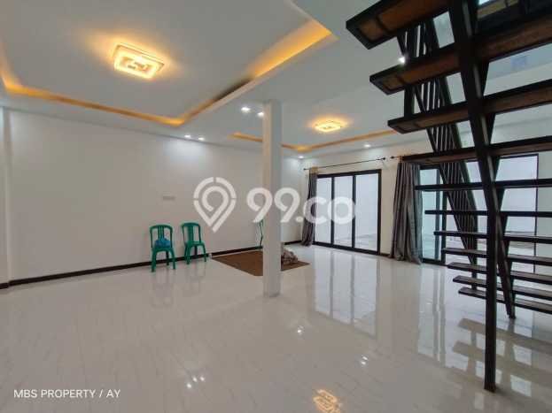 BEST DEAL! Rumah Untuk Investasi area Batam Centre, Luas 323m² LB 252m² BEST DEAL! Rumah Untuk Investasi area Batam Centre, Luas 323m² LB 252m²