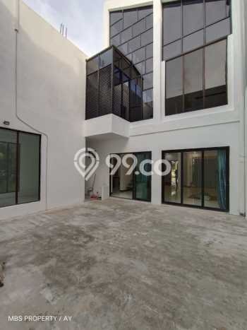 BEST DEAL! Rumah Untuk Investasi area Batam Centre, Luas 323m² LB 252m² BEST DEAL! Rumah Untuk Investasi area Batam Centre, Luas 323m² LB 252m²