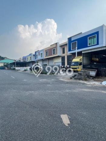 Gudang Area Strategis di Batam Kota, Luas 384m², Akses Strategis Gudang Area Strategis di Batam Kota, Luas 384m², Akses Strategis