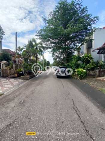 HARGA SPESIAL! Rumah Premium area Batam Centre, Batam, Luas 285m2m² LB 300m2m² BISA KPR! HARGA SPESIAL! Rumah Premium area Batam Centre, Batam, Luas 285m2m² LB 300m2m² BISA KPR!