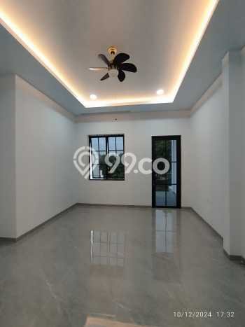 Rumah Bagus di Batam Centre, Batam, LT 284m² LB 550m² DIJUAL CEPAT! Rumah Bagus di Batam Centre, Batam, LT 284m² LB 550m² DIJUAL CEPAT!