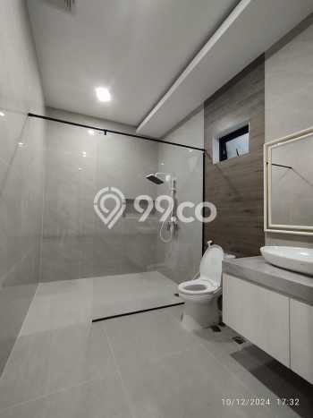 Rumah Bagus di Batam Centre, Batam, LT 284m² LB 550m² DIJUAL CEPAT! Rumah Bagus di Batam Centre, Batam, LT 284m² LB 550m² DIJUAL CEPAT!