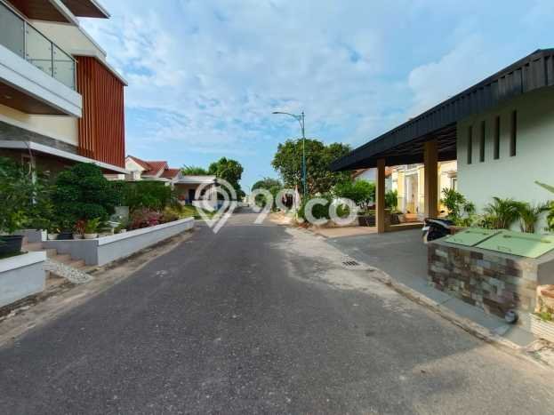 Rumah Modern 3 KT LT 182m2 di Batam Centre Rumah Modern 3 KT LT 182m2 di Batam Centre