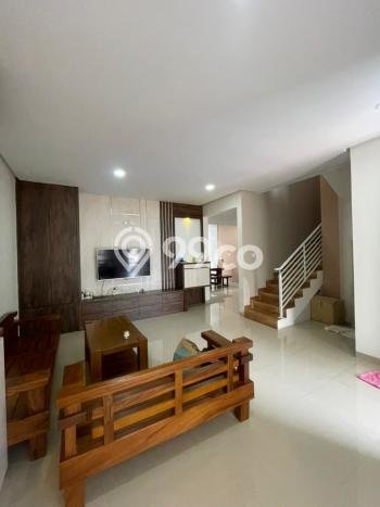 Rumah Mewah LB 200m2 Siap Huni Desain Elegan di Batam Centre, Batam Rumah Mewah LB 200m2 Siap Huni Desain Elegan di Batam Centre, Batam