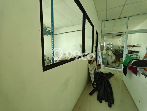 Ruko Dijual di Batam LT 127m2 & LB 375m2 Lokasi Terbaik! Ruko Dijual di Batam LT 127m2 & LB 375m2 Lokasi Terbaik!