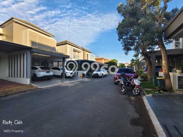 Jual Cepat Rumah LT 162m² / LB 210m² di Jantung Kota Batam Centre, Batam Jual Cepat Rumah LT 162m² / LB 210m² di Jantung Kota Batam Centre, Batam