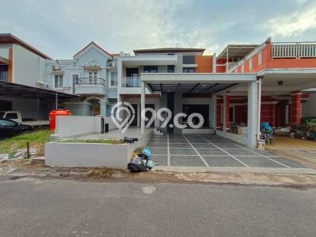 Rumah Asri area , 4 KT, Lingkungan Strategis, LT 180m2m² LB 250m2m² Rumah Asri area , 4 KT, Lingkungan Strategis, LT 180m2m² LB 250m2m²