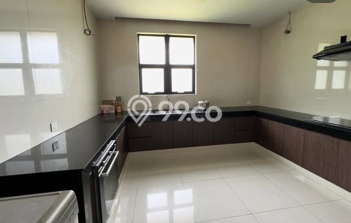 Siap Huni Hunian Elit 5 Kamar di Nagoya Dekat ke Mana Saja Siap Huni Hunian Elit 5 Kamar di Nagoya Dekat ke Mana Saja