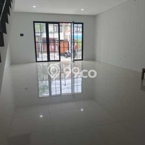 Disewakan Ruko di Bogor Barat Bogor LT 100m2, LB 64m2 Disewakan Ruko di Bogor Barat Bogor LT 100m2, LB 64m2