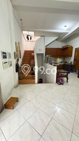 Dijual Rumah Premium dengan Fasilitas Sekitar Komplit di Jatinegara, Jakarta Timur Dijual Rumah Premium dengan Fasilitas Sekitar Komplit di Jatinegara, Jakarta Timur
