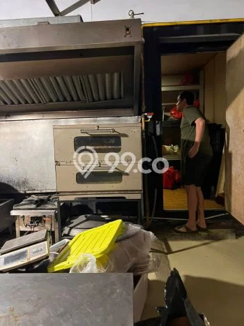 Unit Komersial Disewakan di Jakarta Timur Area Strategis Harga Kompetitif Unit Komersial Disewakan di Jakarta Timur Area Strategis Harga Kompetitif