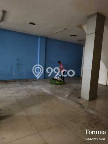 Unit Ruko Tersedia di Fatmawati Spesifikasi LB 900m2 Unit Ruko Tersedia di Fatmawati Spesifikasi LB 900m2