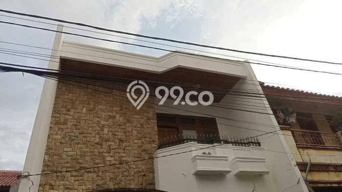 Dijual Rumah 4 Kamar Lokasi Strategis Nyaman dan Strategis di Duren Sawit Dijual Rumah 4 Kamar Lokasi Strategis Nyaman dan Strategis di Duren Sawit