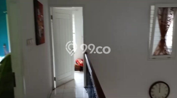 Lokasi terbaik! Rumah siap pakai dikontrakkan di Pulo Gadung LB 200m2 Lokasi terbaik! Rumah siap pakai dikontrakkan di Pulo Gadung LB 200m2