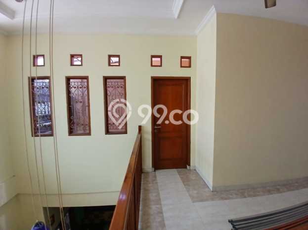 Ready to Use! Premium House LT 440m2 Desain Elegan di Cipinang Ready to Use! Premium House LT 440m2 Desain Elegan di Cipinang
