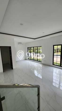 Rumah Elit Modern Tanpa Renovasi di Graha Raya Tangerang Selatan Rumah Elit Modern Tanpa Renovasi di Graha Raya Tangerang Selatan