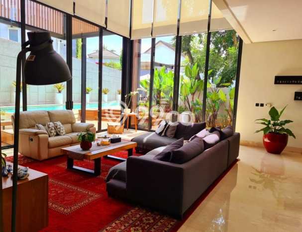 Rumah Elit LB 750m2 Siap Huni Desain Elegan di Sektor 9-Bintaro, Tangerang Selatan Rumah Elit LB 750m2 Siap Huni Desain Elegan di Sektor 9-Bintaro, Tangerang Selatan