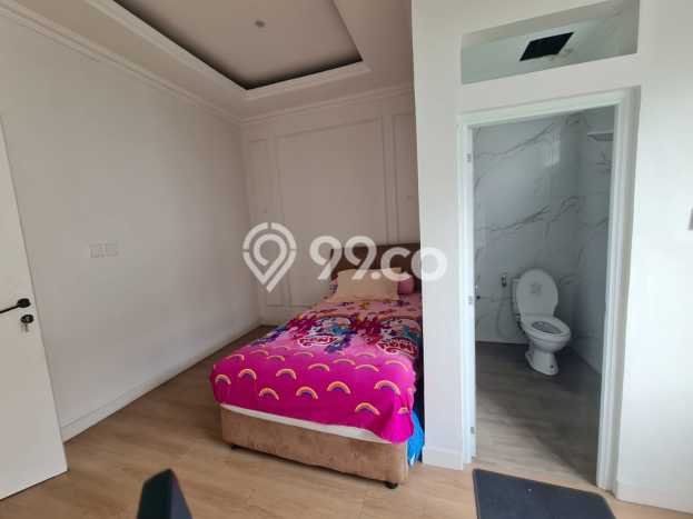 Siap Huni Hunian Elit 5 Kamar di Pesanggrahan Dekat ke Mana Pun Siap Huni Hunian Elit 5 Kamar di Pesanggrahan Dekat ke Mana Pun