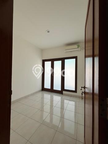 Jual Rumah Eksklusif 3 KT di Sektor 9-Bintaro, Tangerang Selatan Jual Rumah Eksklusif 3 KT di Sektor 9-Bintaro, Tangerang Selatan